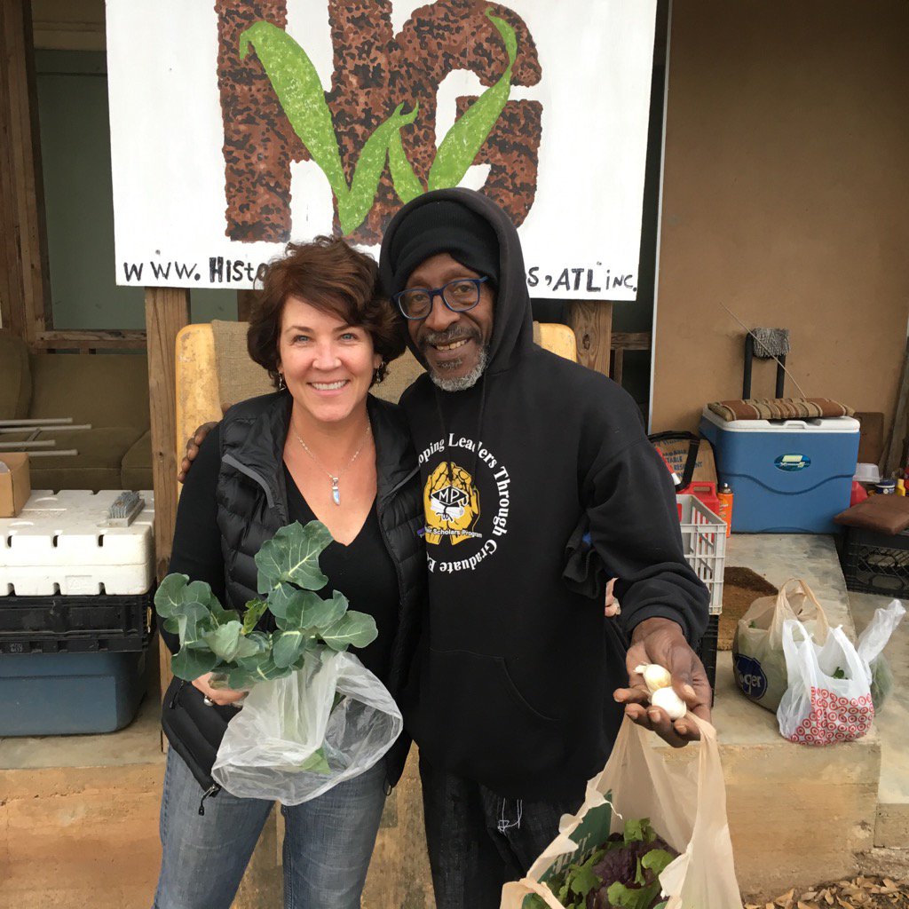margaretdkaiser's tweet image. Fresh veggies from my local Farmer and friend.
#JRMURPHY #WestEnd