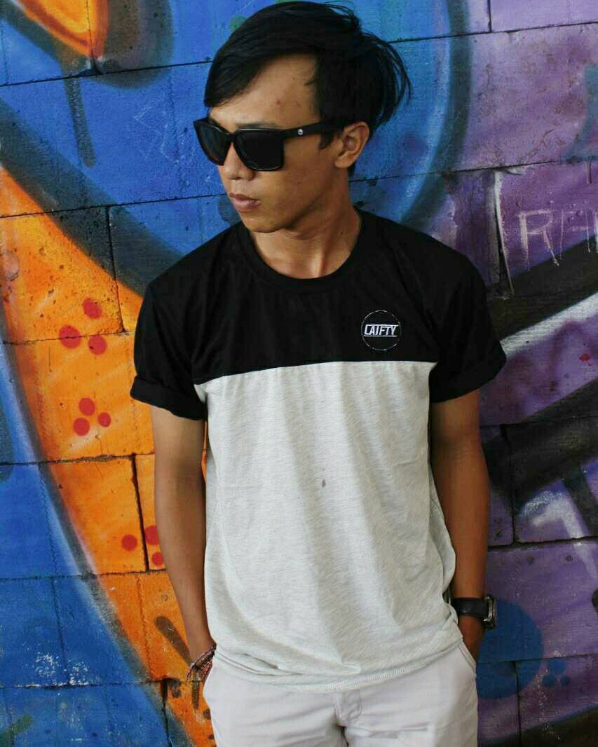 CODE : TS. COMBI
SIZE  : S M L XL
PRICE : 150.000
For online order text us to 087861899407 | Bbm : 744D9363