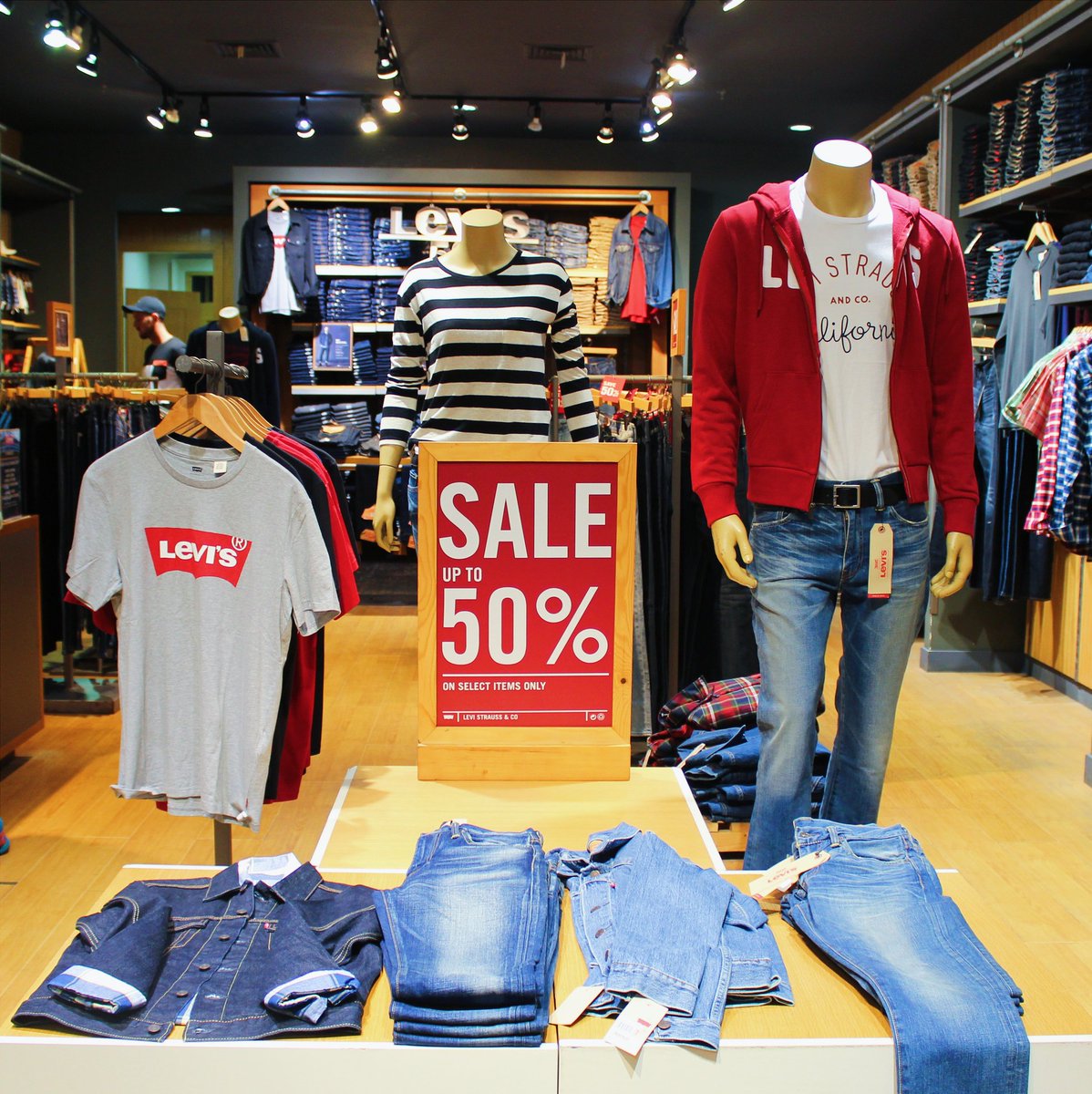 levis sale in store