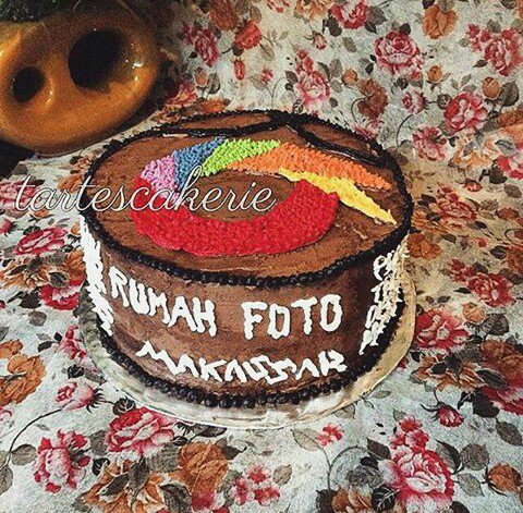 Happy anniversary 5th Rumah Foto Makassar. Semoga makin jaya di darat, di laut, di udara. 🎉🎊🎂
Lets party agang agang