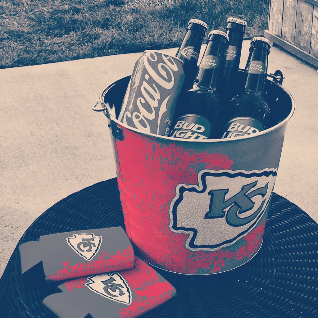tundratrio's tweet photo. Congratulations to the @Chiefs who visited us earlier this season! #TailgateInStyle https://t.co/4zsCqpipQw