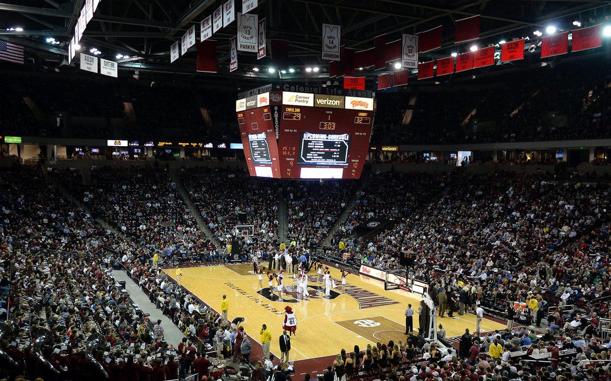 SpursFeathers's tweet photo. "Really special" to see @GamecockMBB crowds continue to grow (story) #Gamecocks https://t.co/qeJTihedG2 https://t.co/fGUH7FGkh1