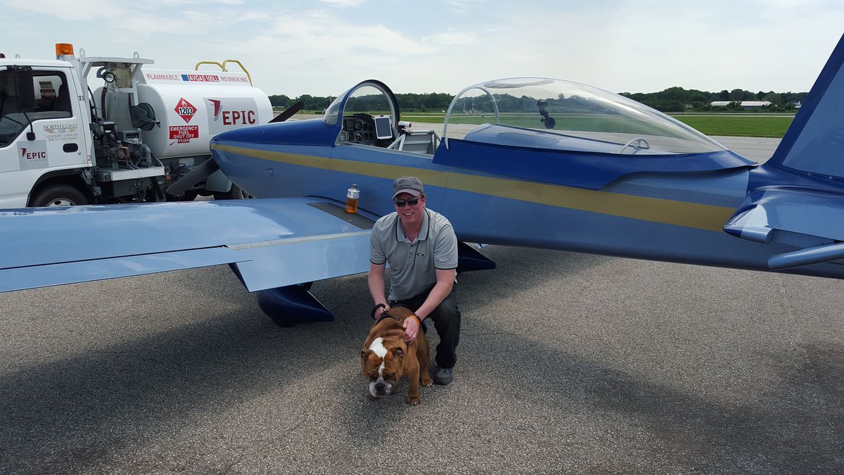 Pilots N Paws tweet media