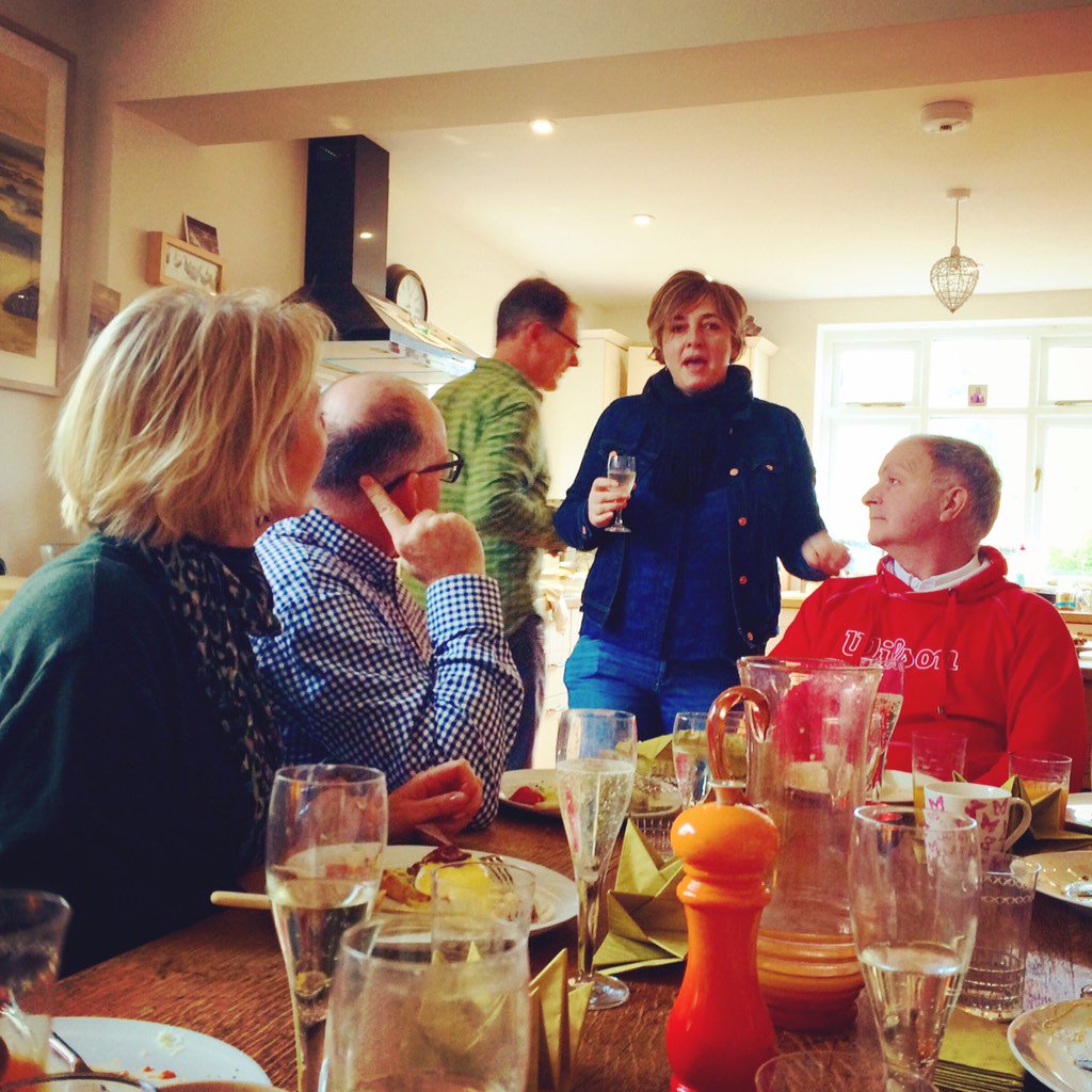 secretgeek_'s tweet photo. Fab brunch and catch up with the amazing @timbalaya team + a surprise canoe trip on the #NorfolkBroads..! https://t.co/a9ON6bl0BC