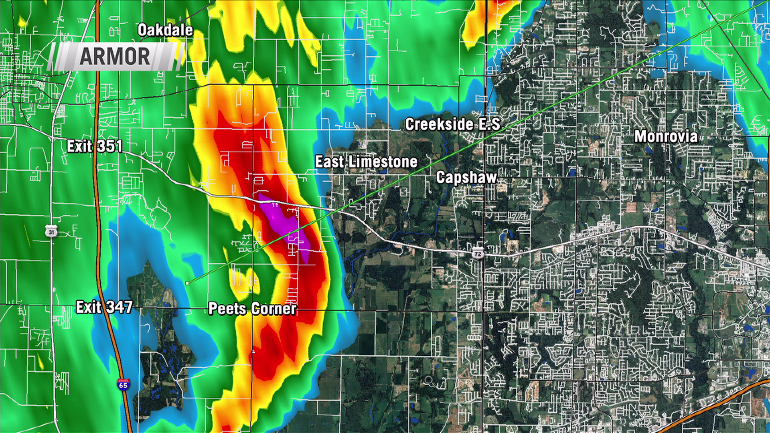 whnt's tweet photo. This small bowing segment over East Limestone may produce wind gusts over 40 and small hail stones. It's moving east https://t.co/bKpAx8TzcY