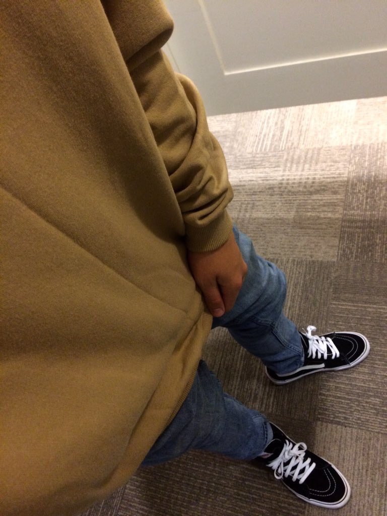 StreetDaFashion's tweet photo. #ootd 🤑 https://t.co/Os1QSkeo2u
