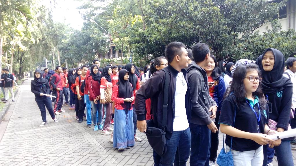 InaugurasiFPUB's tweet photo. AFFEST ( Agriculture Fun Festival) dimulai nih guys :D https://t.co/BaLx5ZHPkI