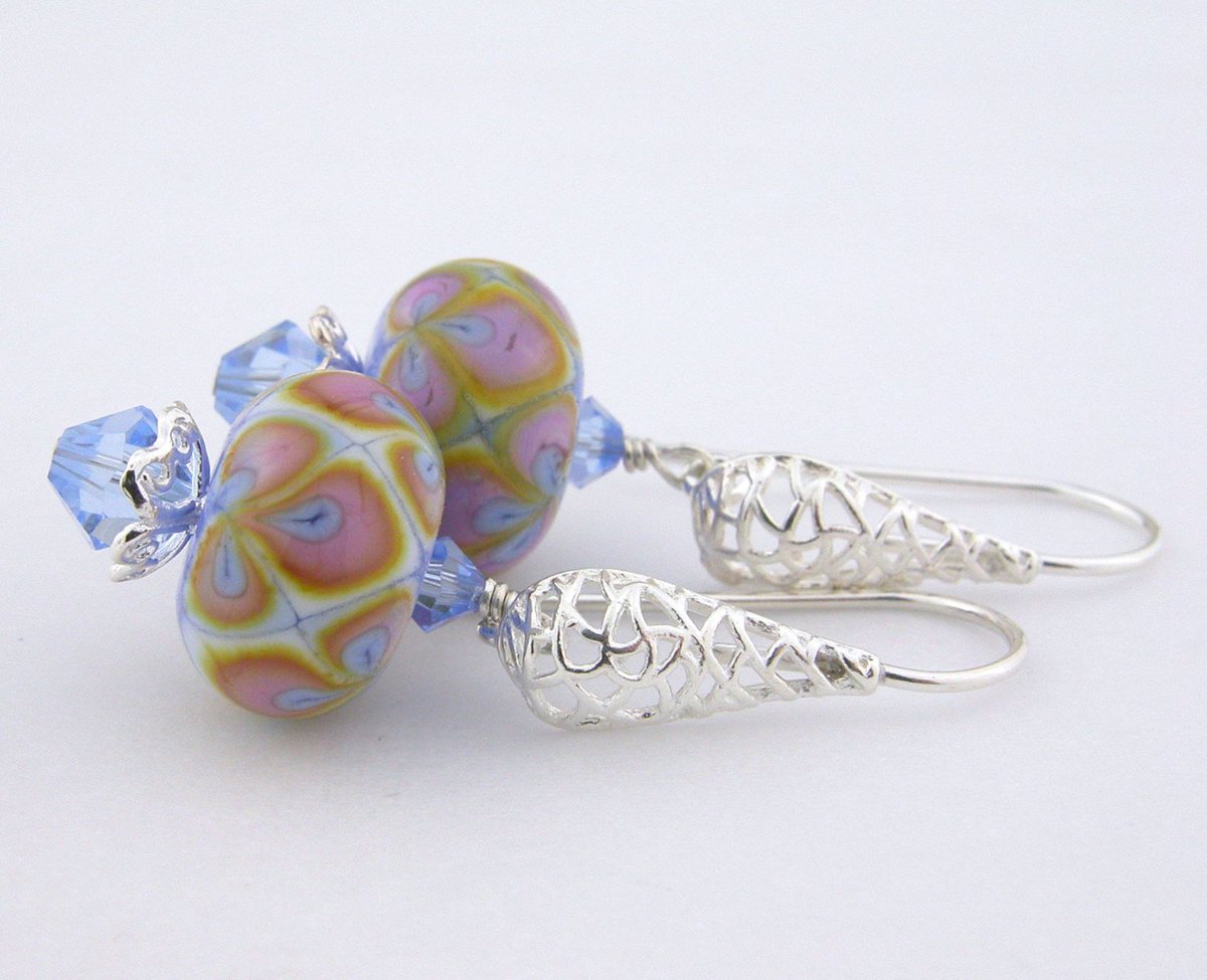 cserpentDesigns's tweet photo. Light blue purple artisan glass, sterling earrings handma… https://t.co/6HXBITWVsu #jewelryonetsy #HandmadeGlassBead https://t.co/qwgJPNGEMI