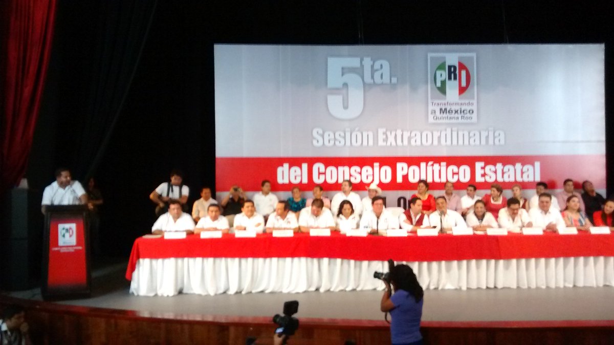 MovCNOPMxQRoo's tweet image. Nuestro Secretario General @erickpaolo propone método de selección de candidatos. @betoborge @EnriqueMedina_R