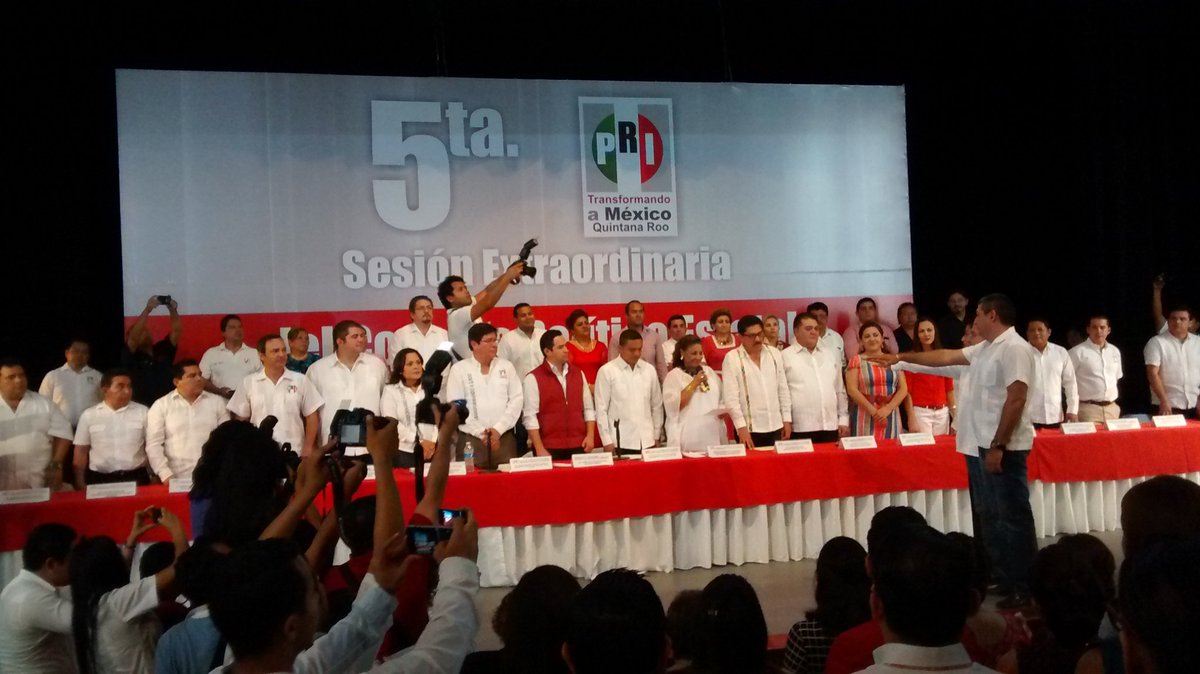 MovCNOPMxQRoo's tweet image. Tomaron protesta nuevos consejeros, órganos y comisiones. @raymundoking @JLToledoM @erickpaolo @EnriqueMedina_R