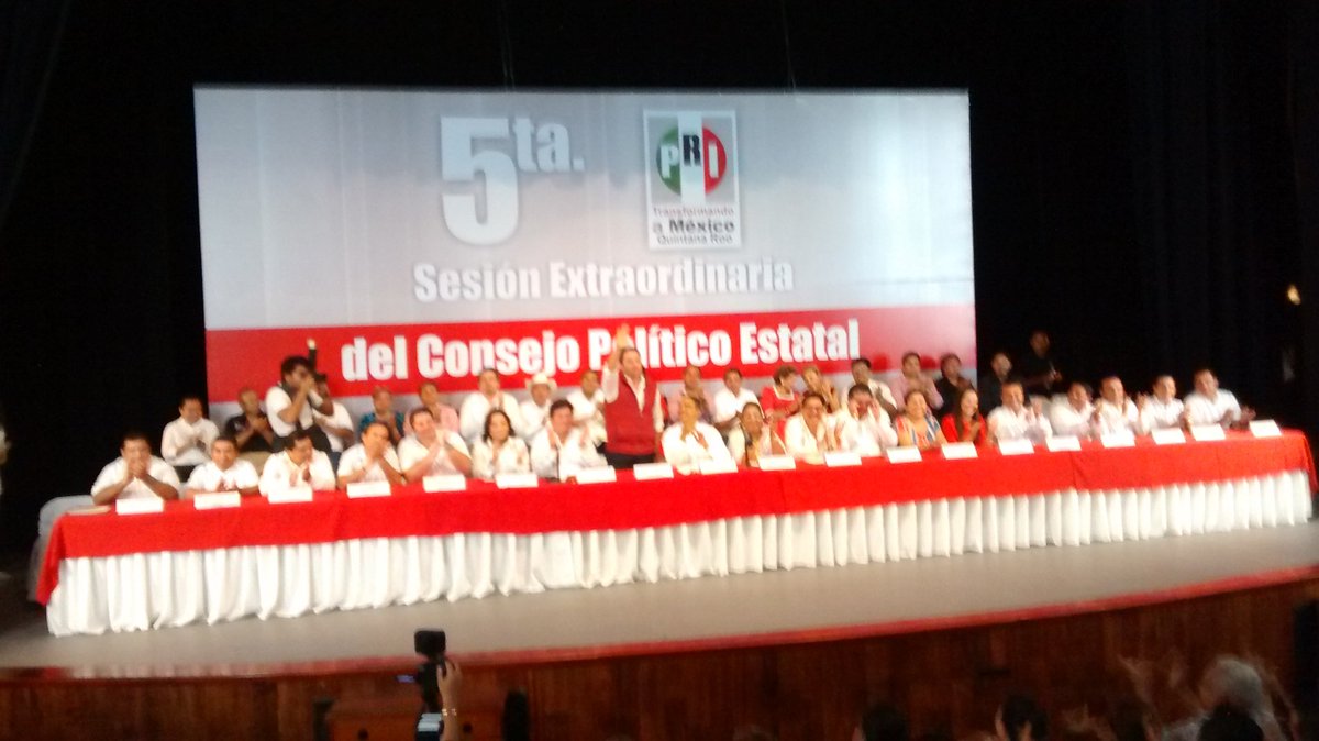 MovCNOPMxQRoo's tweet image. Contamos con la presencia de nuestro diputado federal @JLToledoM. @erickpaolo @EnriqueMedina_R #PRIQRooUnido