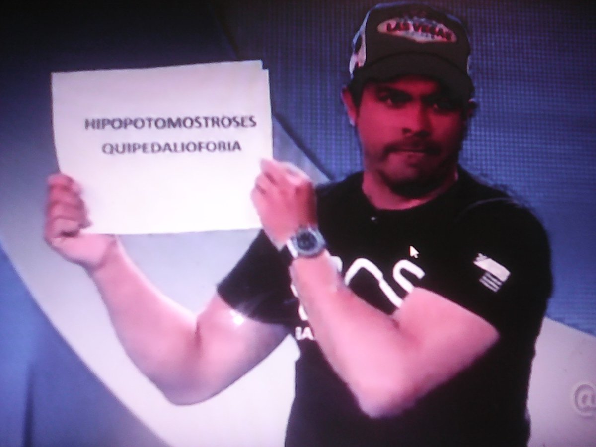 LauNatam97's tweet photo. @PITERALBEIRO 
"Es él miedo a las palabras largas"
Jajajaja https://t.co/N8ri8Bf67b