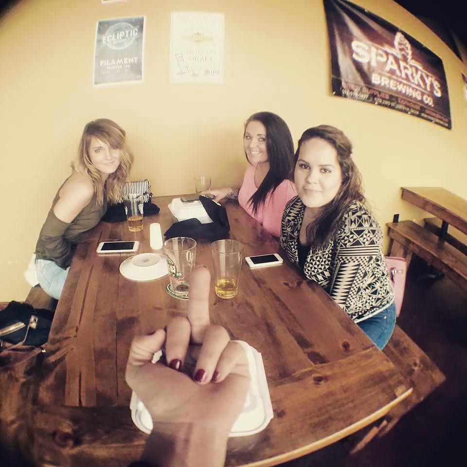 TheCaringTimes_'s tweet image. My boo thangs 😍 #mygirls #boothangs #friends #brunch #medicalassistant #ma #happy #love by brooke_lea15