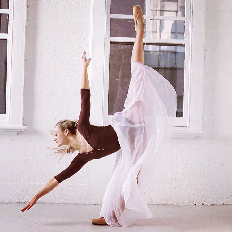 L1Studios's tweet photo. Happy Sunday with some ballet from @flashdancephotography #l1studios #dance #ballet #photography #melbourne #studio https://t.co/pGDmH7xDZt