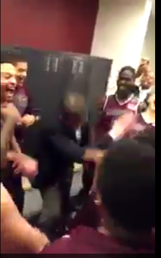 sgfsportsNL's tweet photo. That time when @MSUBearsHoops coach Paul Lusk dabbed and it made the Internet. VIDEO: https://t.co/S2UivNOdVm https://t.co/oYIPO1Cvx6