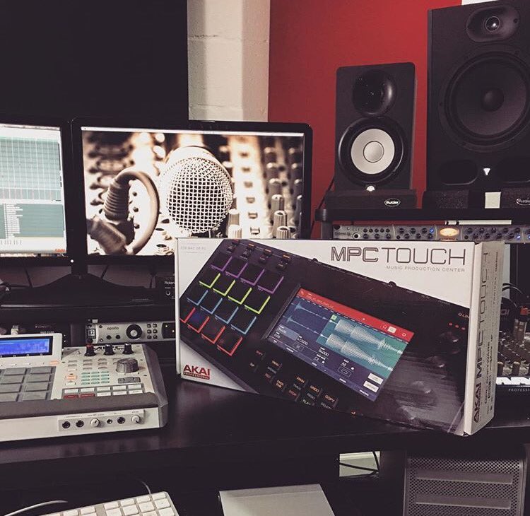 MPCPics's tweet photo. WIN THIS BRAND NEW MPC TOUCH EXCLUSIVE FROM AKAI. 

CLICK HERE FOR DETAILS: https://t.co/29fhuzpyB0 https://t.co/XrPg3PAIl6