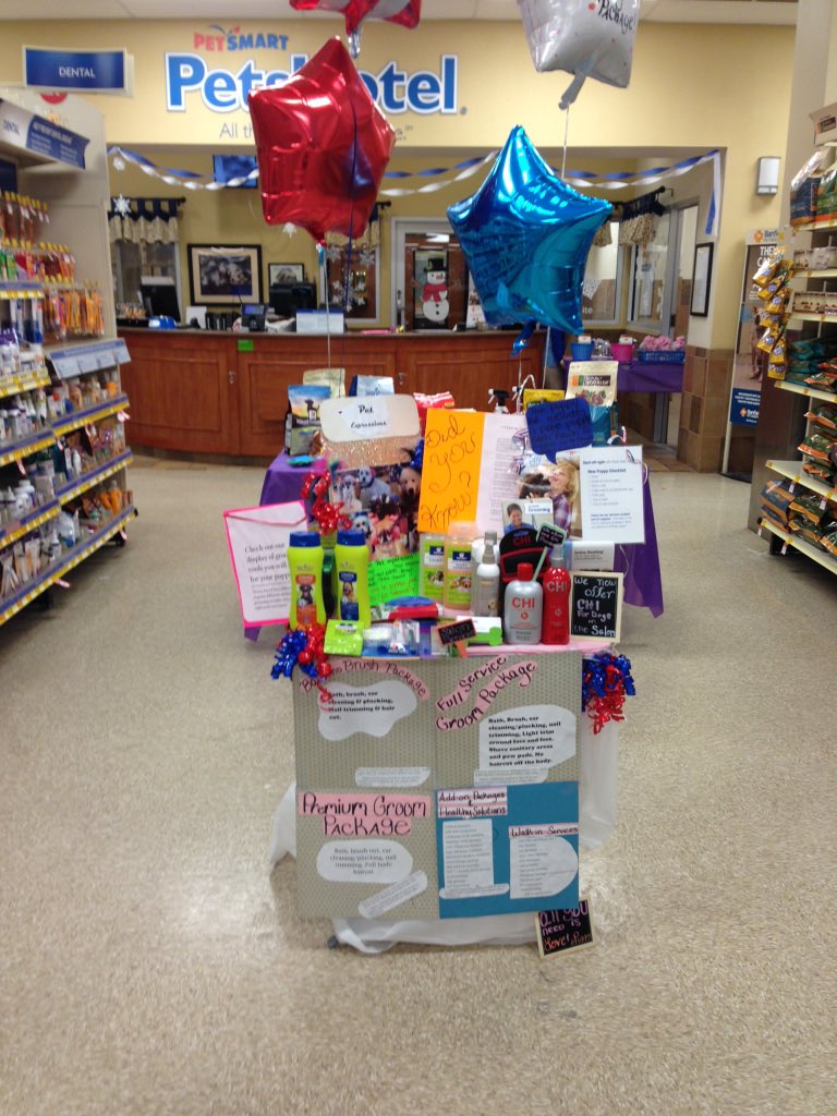 Coll5789's tweet image. Puppy palooza! ready to educate our puppy parents! #s1963 #puppypalooza #salonleader #eastpetm #inspiredbypuppies