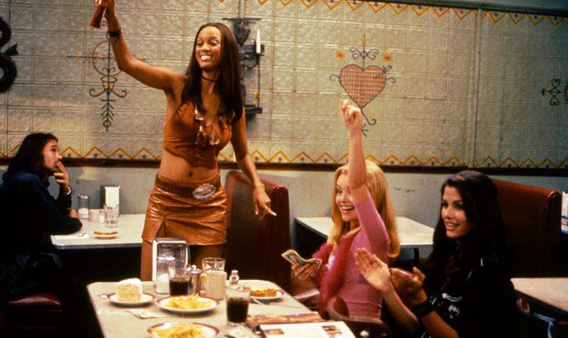 beautfilm's tweet photo. Coyote Ugly (2000) https://t.co/5GPxibTGmK