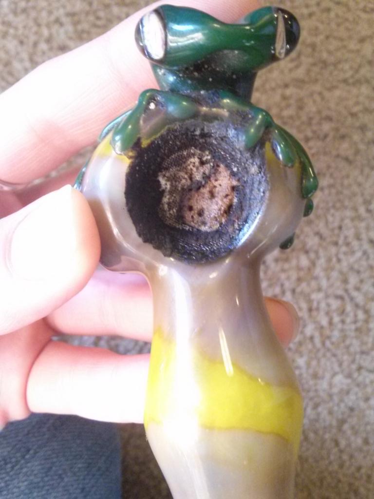 JillianLambo's tweet photo. You kno you're right where you need to be if the hashy pipe even shows you balance&amp;harmony!! https://t.co/GMu0qrpxKm