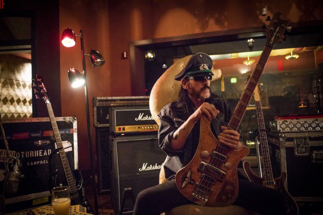 Loudwire's tweet photo. Dave Grohl, Rob Halford, @Slash + More Speak at Lemmy Kilmister Memorial: https://t.co/aJ6RkunCyI @myMotorhead https://t.co/VyVRps2g3h