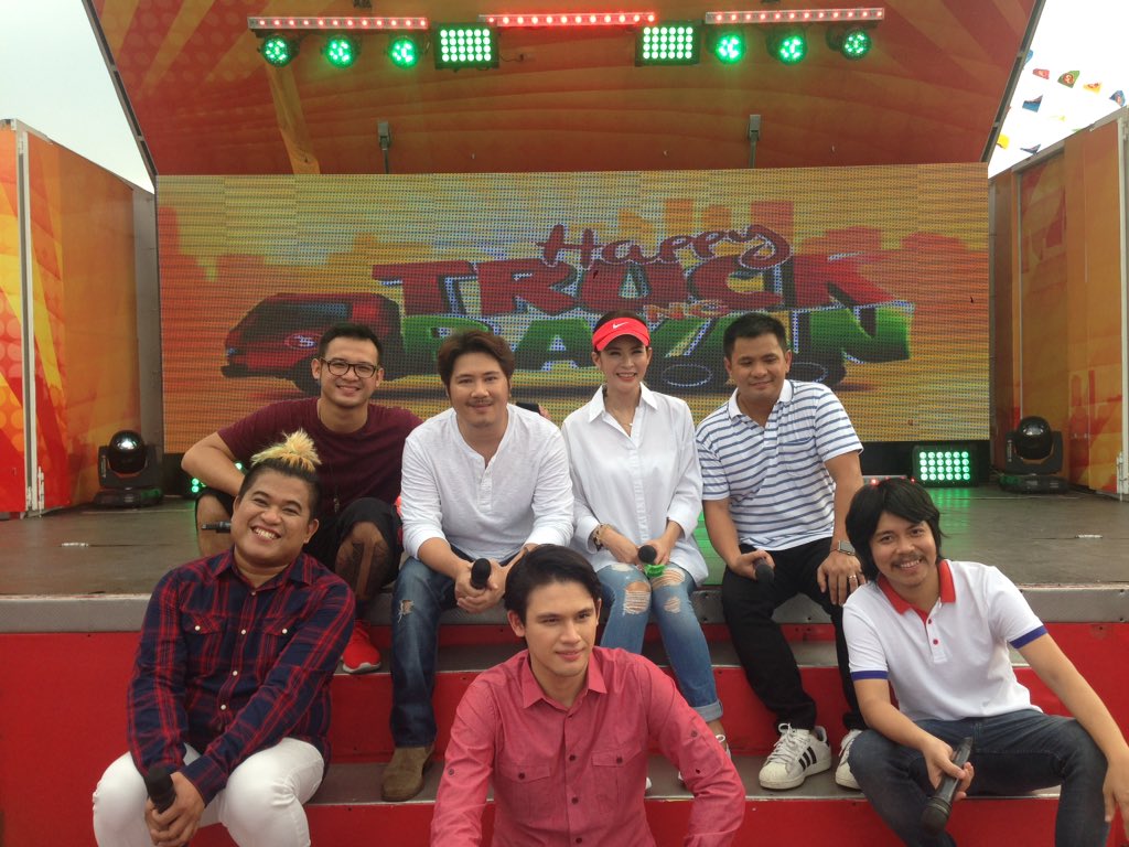 KimIdol's tweet photo. HAPPY TRUCK NG BAYAN every SUNDAY 11AM sa TV5! #HTNB #HappyTruckTV5 https://t.co/AE88Ywj9eU