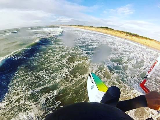 weKitesurf's tweet photo. Nice jump!

#awesome #fonekites #teamfone #mitu #bandit #fun #surfing #ride #happiness #ilederé #stoked #training #… https://t.co/bYHuZUcm6C