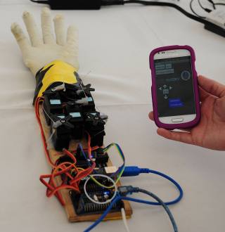 Robotkill2016's tweet photo. @CLUB_ROBOTA presentará sus mejores trabajos y un stand sobre "#Robótica en la Ayuda Social" https://t.co/svFRCWpOPr https://t.co/Hou4UCGL1u