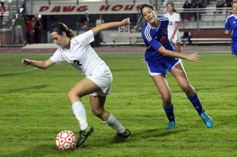 chloedidonatoo's tweet photo. soccer player during the day, figure skater at night (: https://t.co/NgynN4cDDG