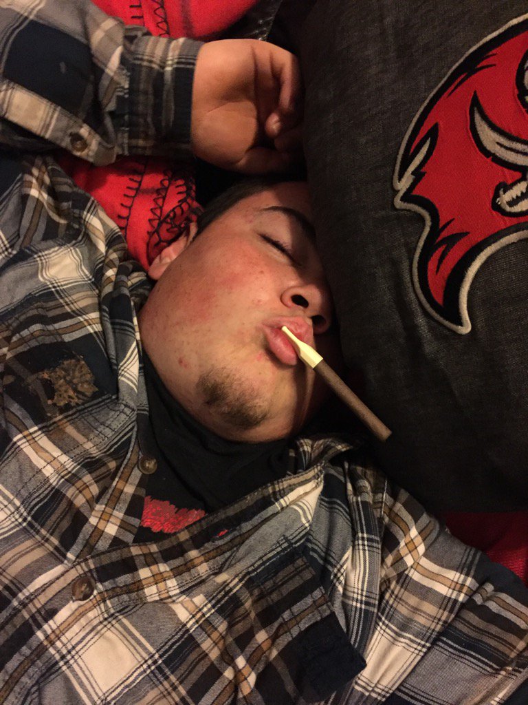 ribucfan66's tweet photo. GOTEM THE LIL FUCK https://t.co/gebB6kV52x