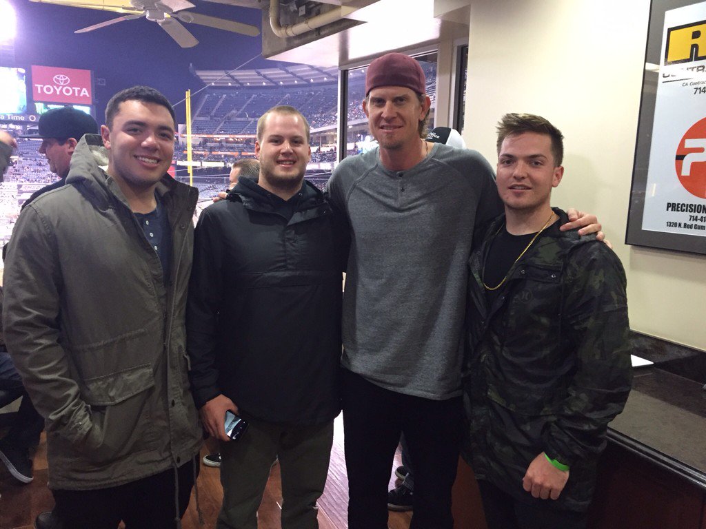 spolley32's tweet photo. Dirt bag at Super cross@BlakePolley #jaredweaver@landopinky https://t.co/tHmuKIWUCp