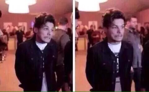 1Dfanacc0unt_'s tweet photo. When u accidentally fangirl n front of ur friends who used 2 think ur normal till now😁
#VideoMTVStars One Direction https://t.co/6W3EMr0kCB