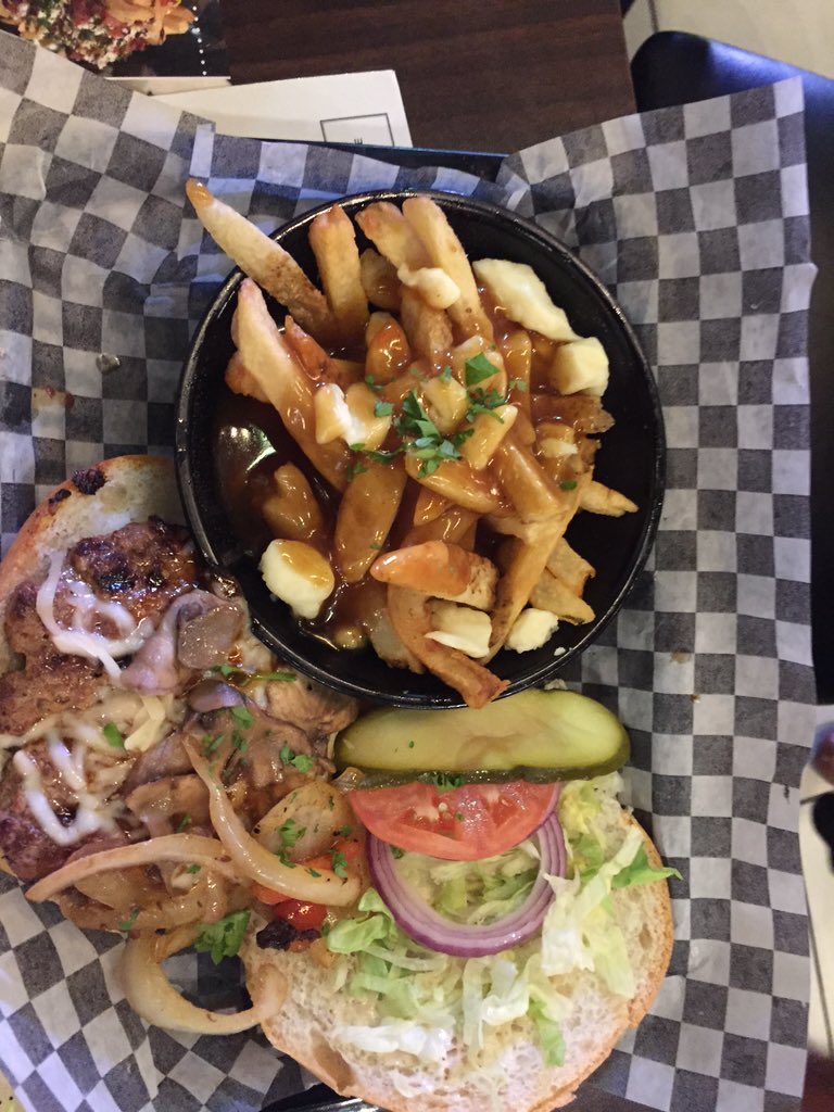99malik99's tweet photo. Congrats to @ShowtimeBistro on their #GrandOpening 
#JerkPoutine #Halal
@Halal_Foodie @DINE_HALAL @HalalFoodFestTO https://t.co/l08mWLm58T