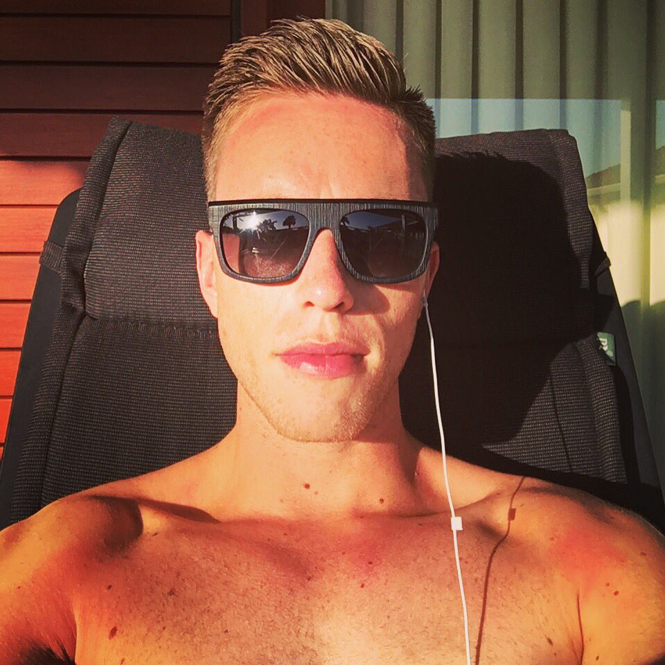 nickyromero's tweet photo. Sunny side up! https://t.co/HqYi3JljtW
