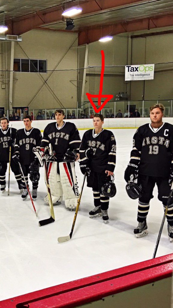 Hey we know this guy!! <a href="/VistaHockey/">Vista Hockey</a> <a href="/NotCam14/">not.cam</a>