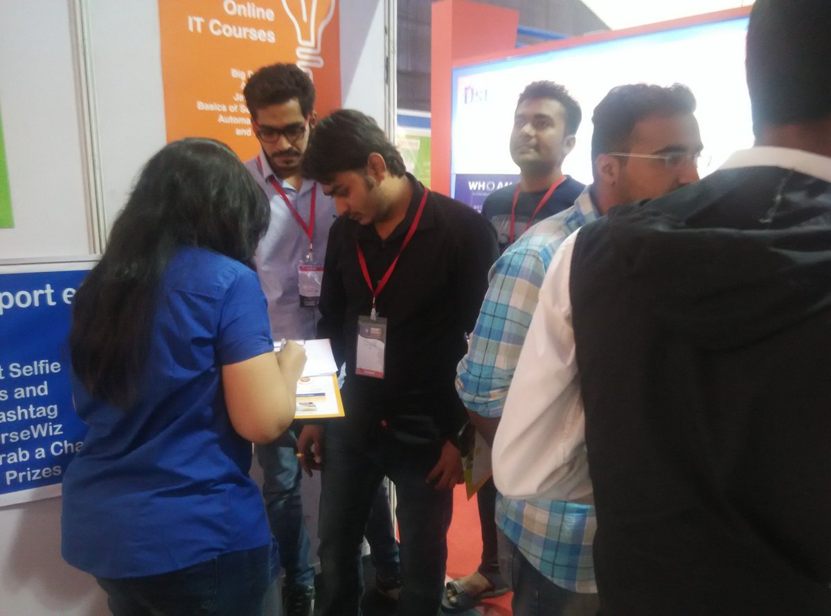 dhaval__m's tweet photo. #Vses2016 #Startup
 #eCourseWiz team at #VibrantSaurashtra Expo 2016 at Rajkot. https://t.co/L7VR0Lkexf
