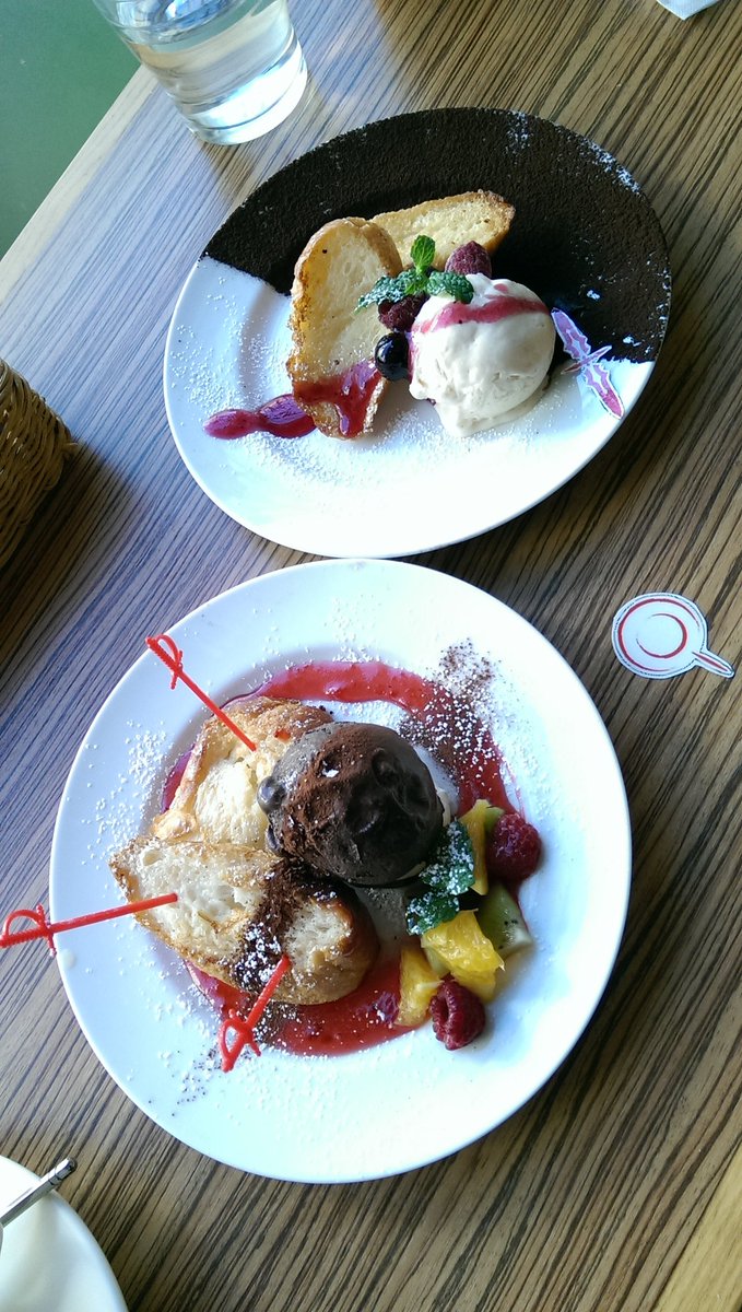 e92ee6474f9a4ba's tweet photo. ufotable cafe へ。オーダーは、もちろん全部! なかなかのボリュームですが、一時期の11メニューに比べれば楽です。型月の神様、これからも闘い続けますので、どうか我々を導いてください。 #fate25 #ufotable https://t.co/49p6gxTmQT