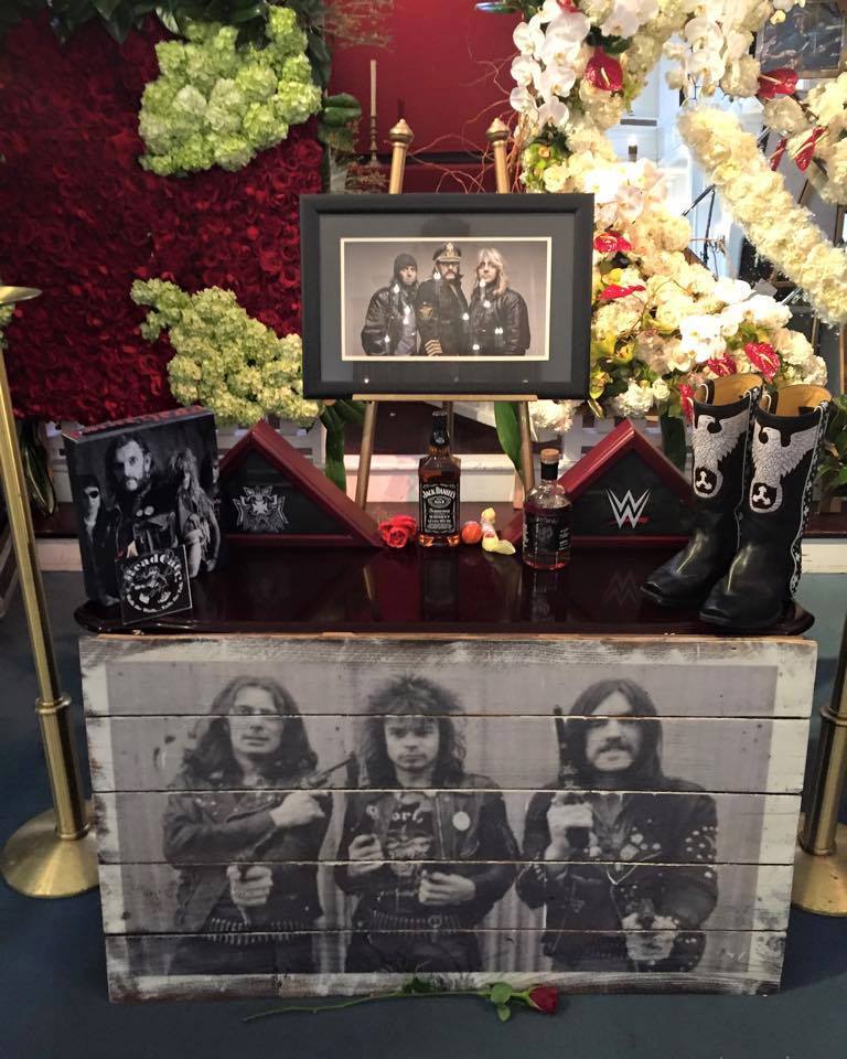 [VIDEO] Perayaan Pemakaman dan Peringatan Lemmy Kilmister Motörhead facebook.com/bomboklat666/p…