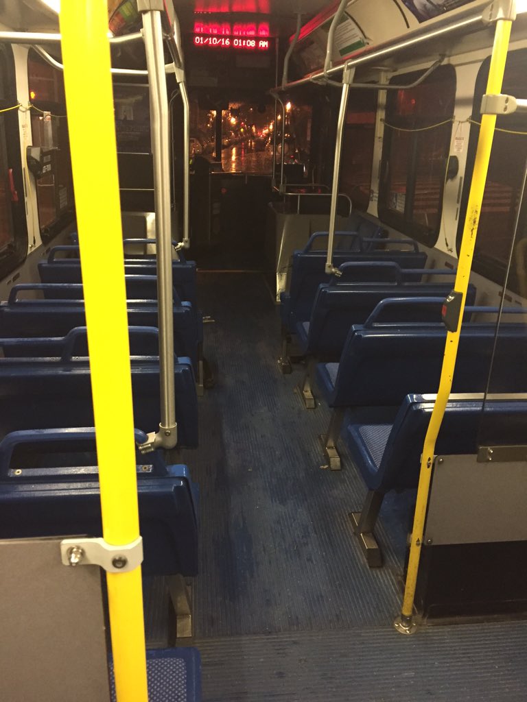 DCBusTweets's tweet photo. EXCITING MOMENT ALL ALONE ON THE #H4BUS. https://t.co/CDmYv0Nv1u