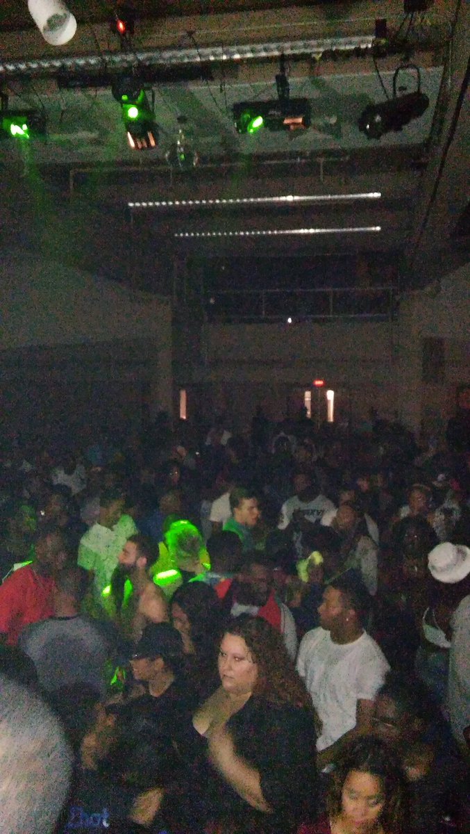 UWFSIGMAS's tweet photo. If u miss the #SigmaStopLightParty . congratulations you played your self!! 👀 https://t.co/2wOUStV4QW