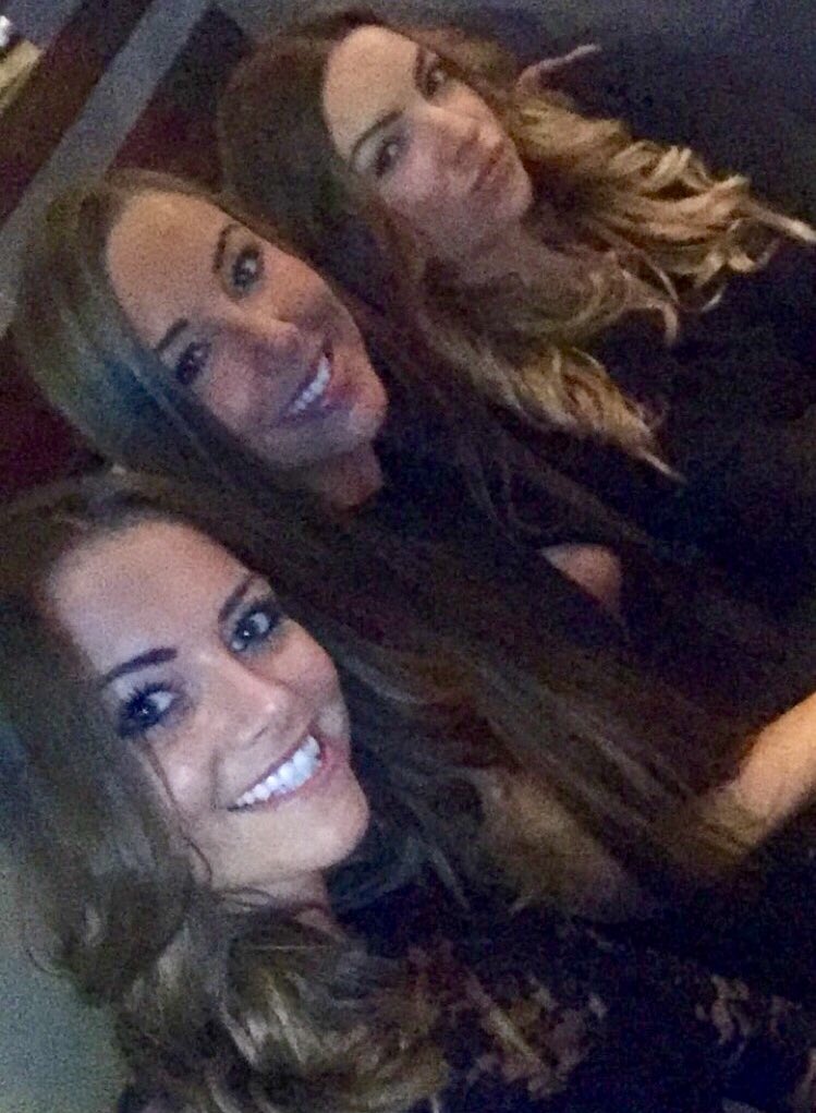 SammyKeene's tweet photo. Last night was just a Blurrrrr
@JaymieKiff @Hayleyjade1 https://t.co/EZT1NpNhgP