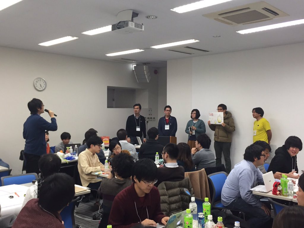 takaratomytoys's tweet image. 【 #タカラトミーおもちゃハッカソン】
スタート(9時)
↓
アイディアスケッチ(12時)
↓
チームビルディング(15時)
↓
最終プレゼン(17時)←今ここ。

#toyhack
goo.gl/ivueYQ