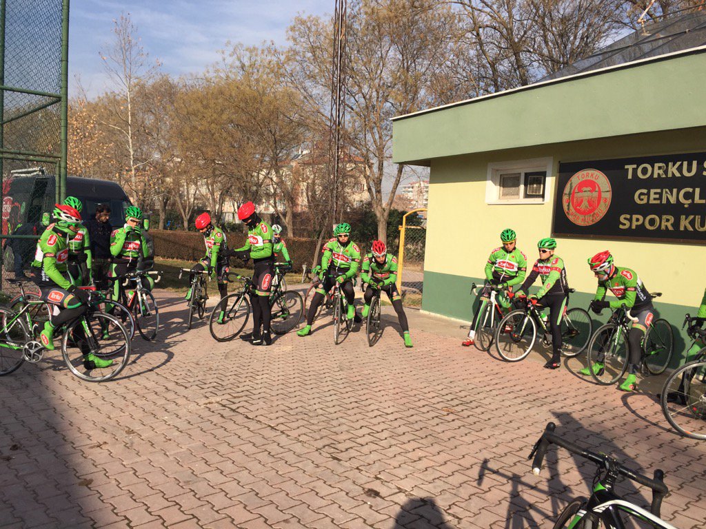 Herkez güneşin oldugu yerde @torkucikolata <a href="/CunarMehmet/">Mehmet Çınar</a> <a href="/SalcanoBisiklet/">SALCANO</a> @fethiacar1996 <a href="/FethullahKose/">Fethullah Köse</a> @