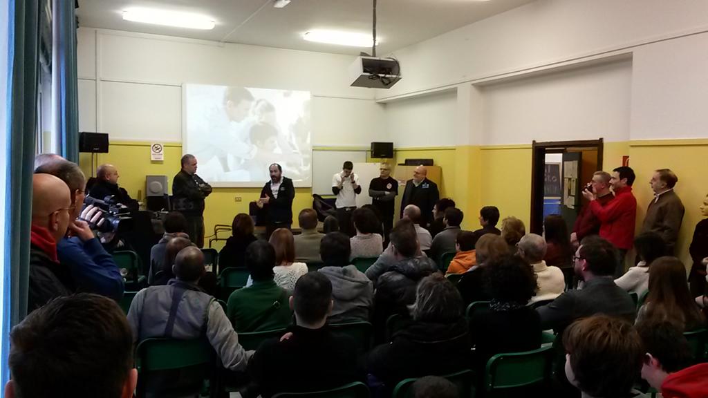 Bremawood's tweet image. Primo #coderdojo in #Valtellina grazie al #fablabSo alfabetizzazione digitale