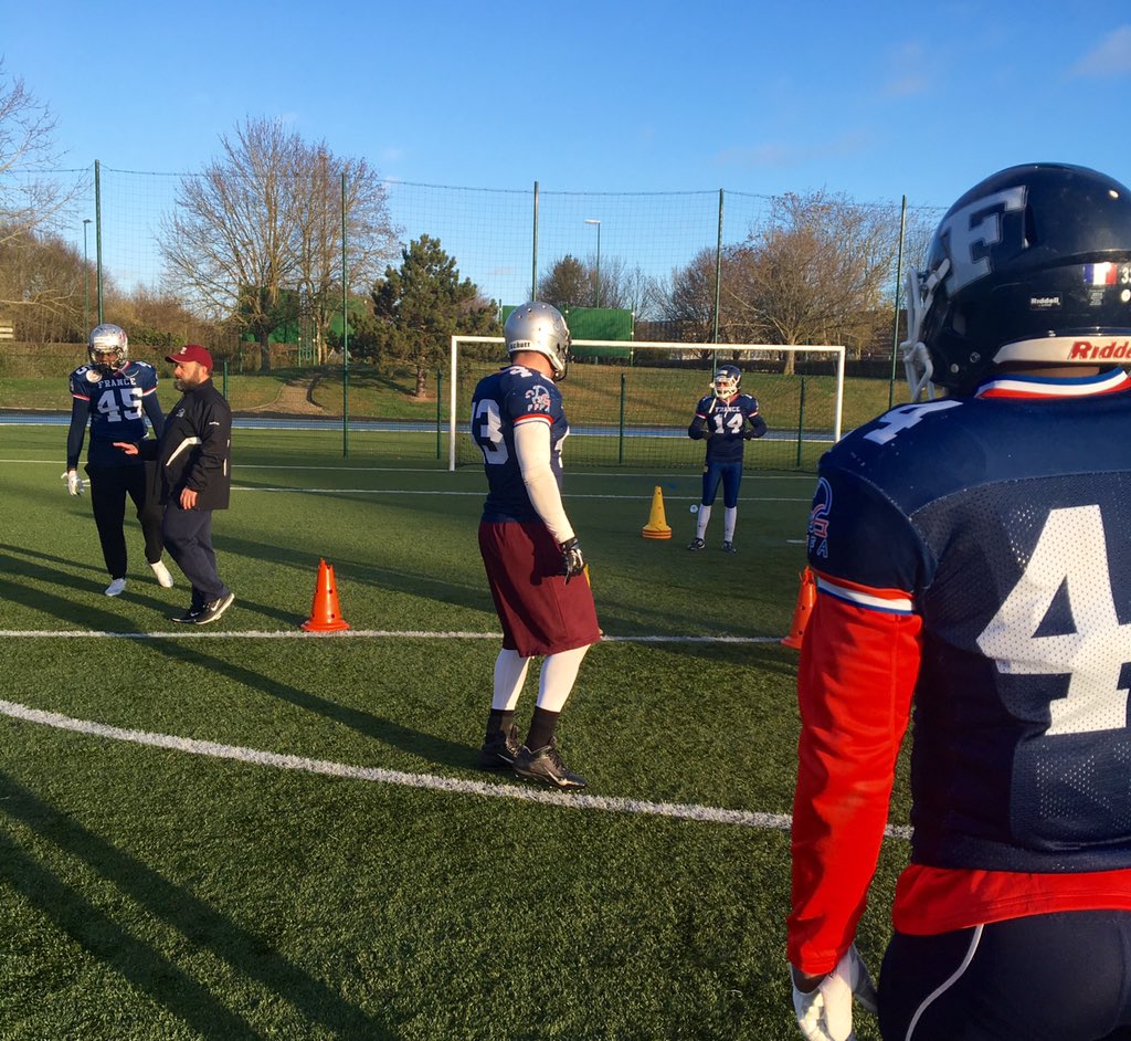 FFFA_officiel's tweet photo. ÉQUIPE DE FRANCE SENIOR : STAGE JANVIER – REIMS
Matinée ensoleillée pour le dernier entraînement ! #EDFFootUS https://t.co/LhHJufATbz