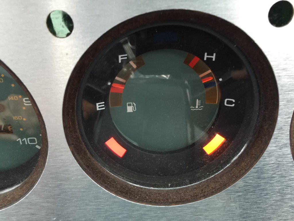 1990MiniCooper's tweet image. #MiniCooper petrol gauge working again courtesy of @Minispares #JobDone #NoMoreGuessing 

minispares.com/product/Classi…