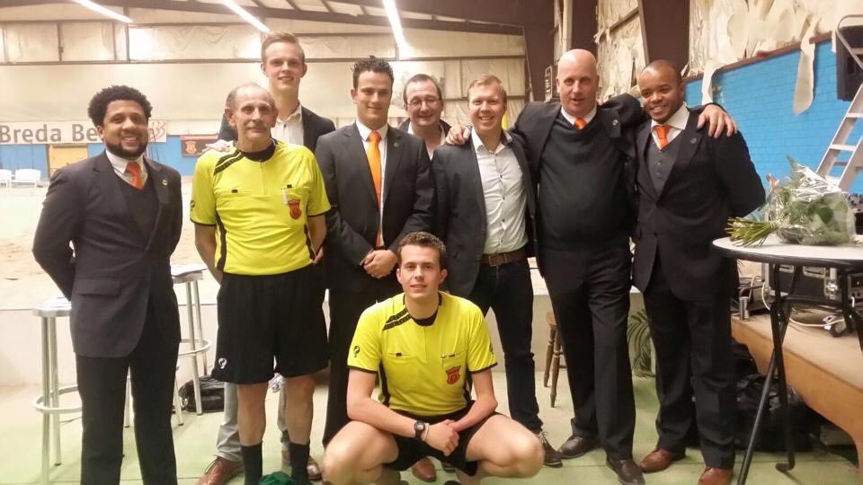 The FIFA beachsoccer referee badges 2016 presentation <a href="/BSBN_NK/">BeachSoccerBondNed</a>