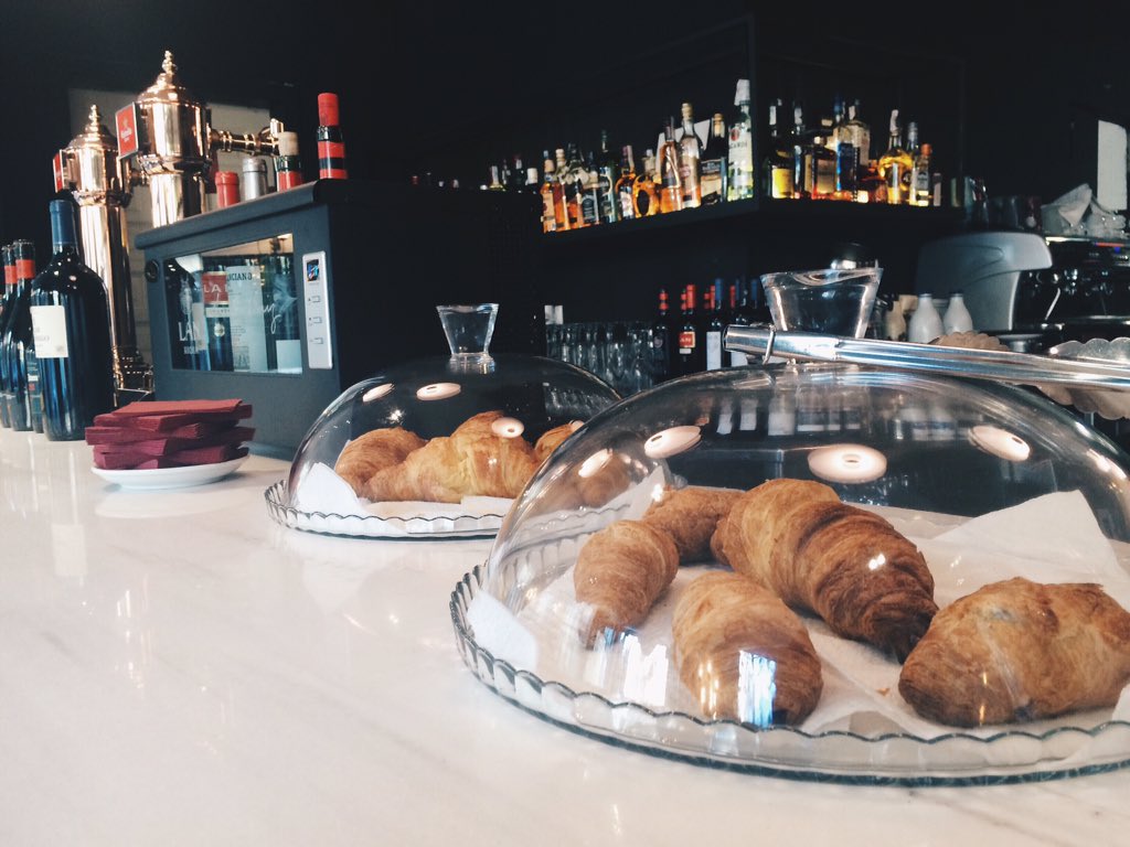 Morning! Último día de la semana, ¿lo empezamos con energía? #gastronomia #barcelona #restaurant #domingo #elclassic