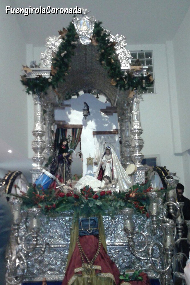 FCoronada's tweet photo. REPORTAJE: Belén de @FuengirolaRocio 2015/16. https://t.co/PRrono0U8I #FuengirolaenNavidad #Fuengirola https://t.co/dCHFyhBcPh
