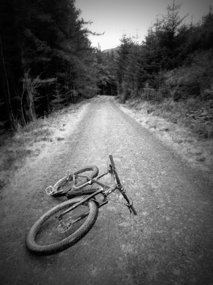 It's right there. #whyilovewales #katemoss Thanks #teambont