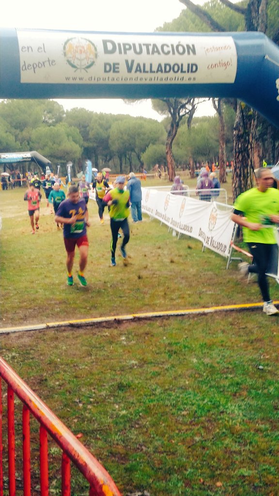 Un Cross en toda regla hoy en Tudela. Enhorabuena a todos los que han desafiado a la lluvia, al barro y al frio